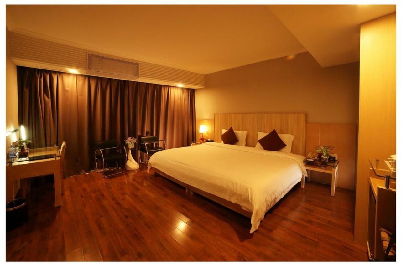 Shenzhen New Year Hotel Exterior photo
